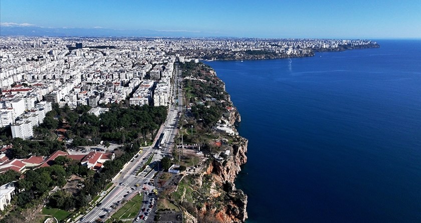 Antalya'ya en çok turist gönderen ülkeler açıklandı