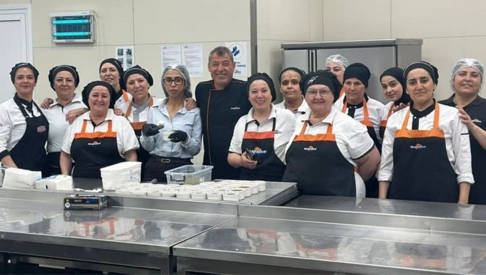 Kıbrıs gastronomisinin usta ismi Mustafa Büyükertaş’a yılın şefi ödülü